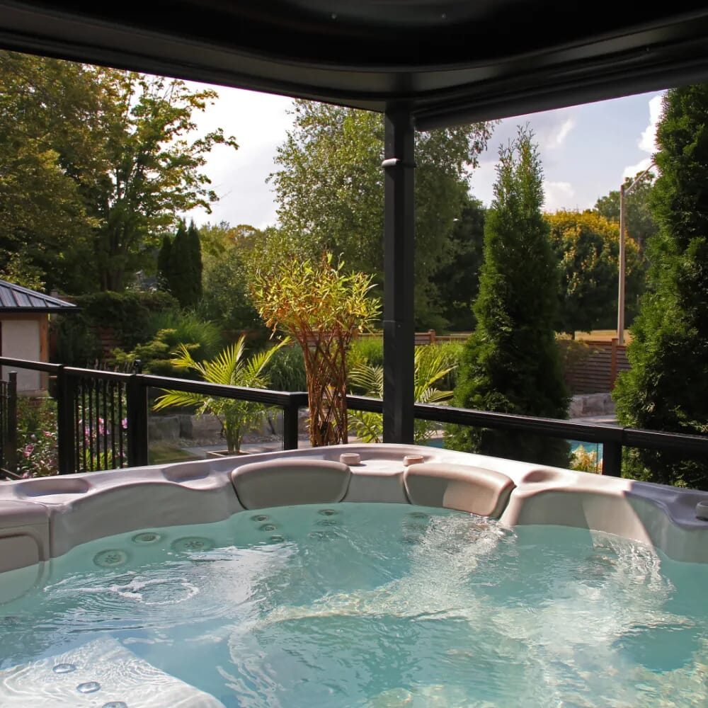 Hydropool 679