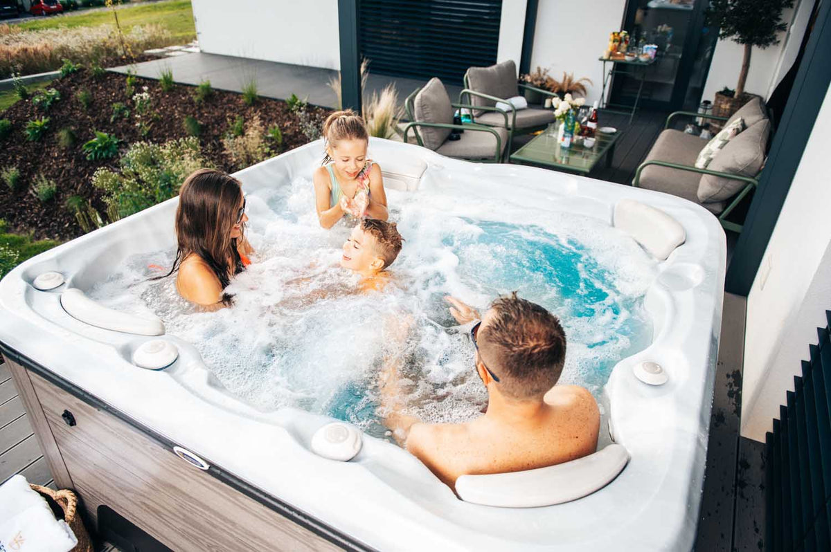 Hydropool 579