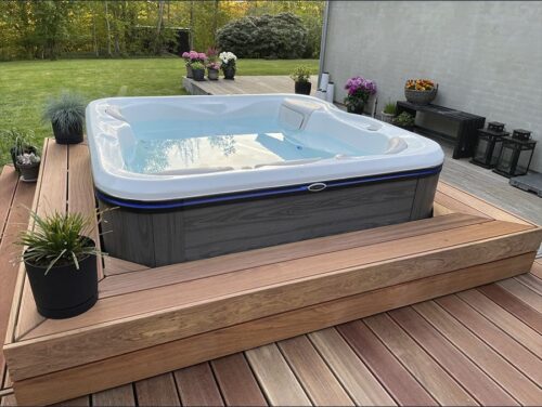 Hydropool Selvrensende spabad i terrasse