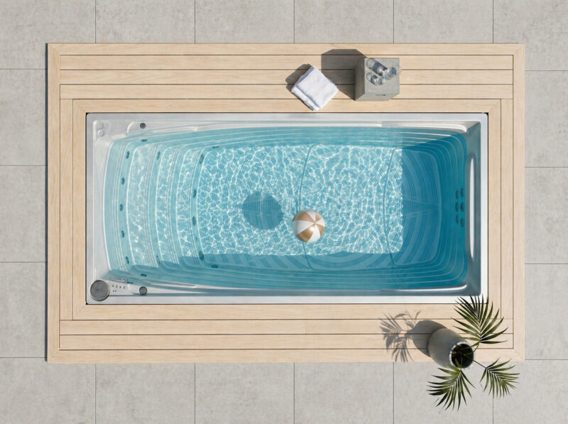 USSPA_Swimspa_XL_topfoto